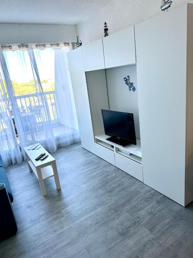 Studio vue port à 500m de la plage Le Grau-du-Roi Extérieur photo